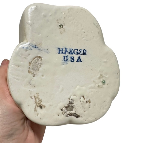 Haeger Madonna & Child Planter - Picture 6 of 7